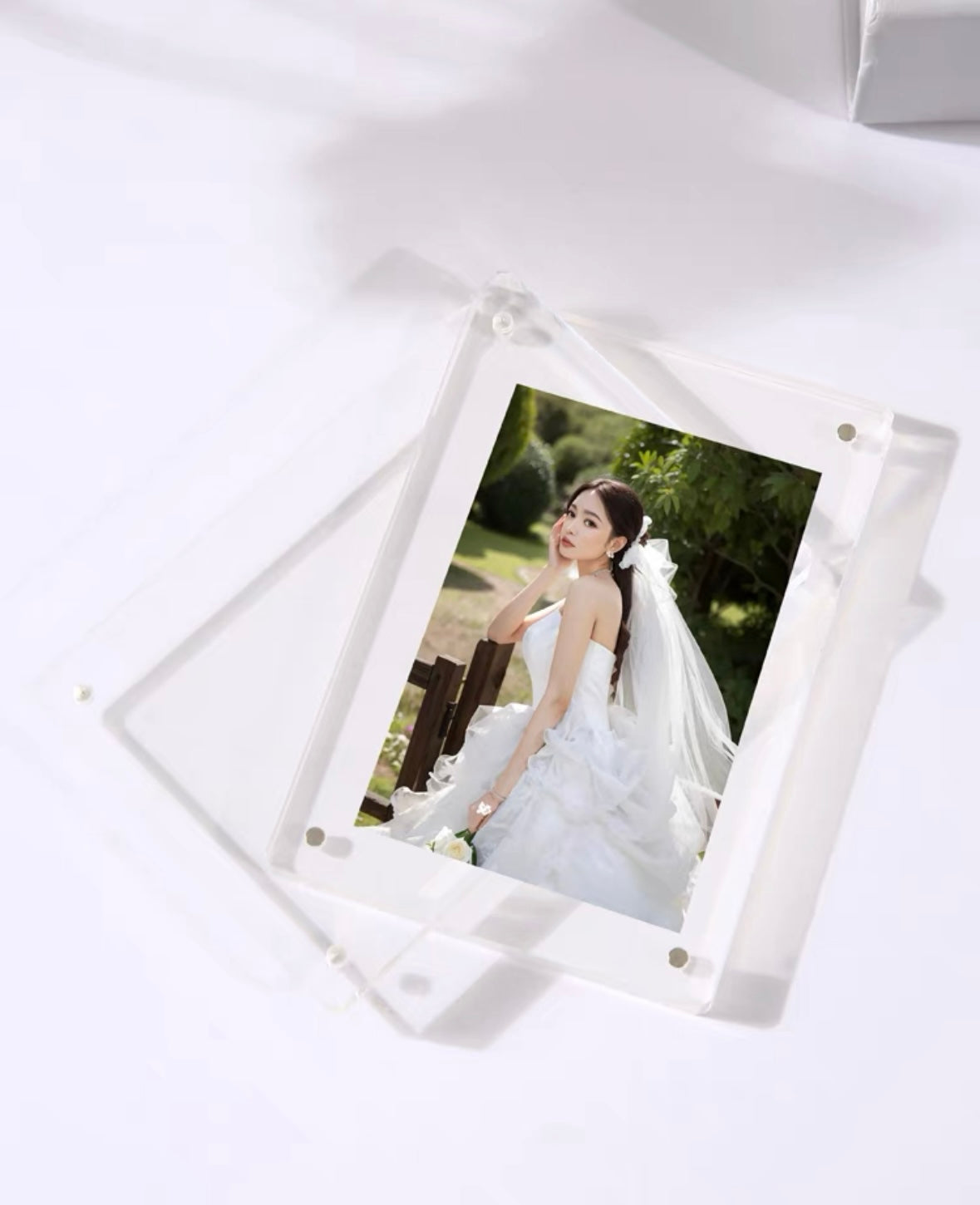 Acrylic double-sided transparent photo frame display table magnetic Polaroid crystal photo 5 6 7 inch 86 creative small ornaments