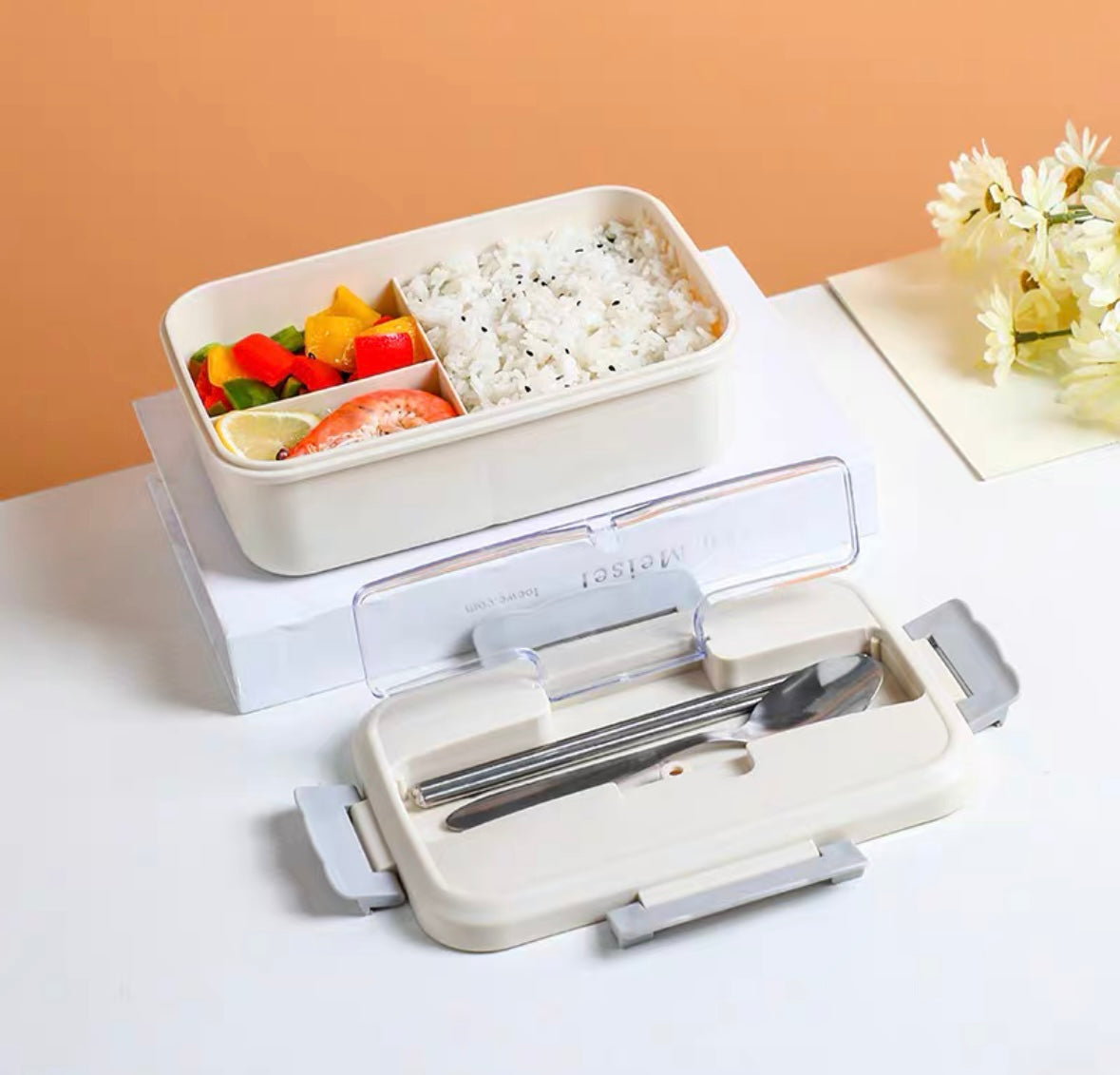 Fresh-keeping box lunch box with lid can be heated in microwave oven for office workers to bring food and sealed food grade lunch box plastic