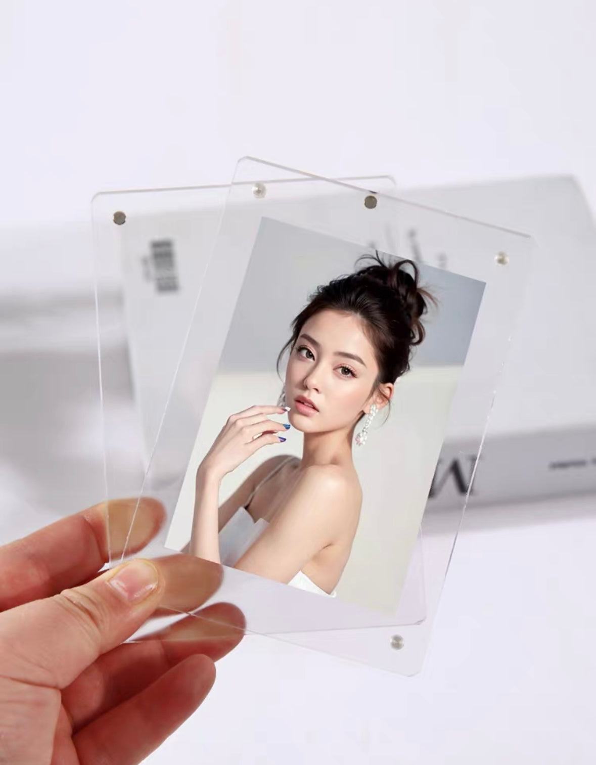 Acrylic double-sided transparent photo frame display table magnetic Polaroid crystal photo 5 6 7 inch 86 creative small ornaments